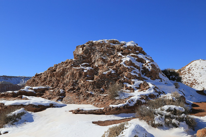 The Glass Mountain Natural Atlas